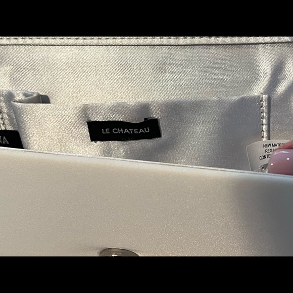 LE CHATEAU CLUTCH PURSE, wedding or grad - Picture 6 of 6